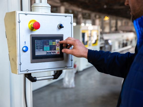 Tầm quan trọng của bộ điều khiển PLC trong cuộc sống