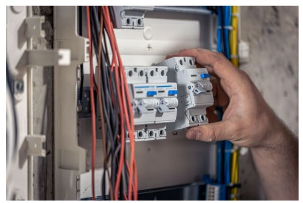 Ứng dụng của thiết bị đóng cắt điện trong nhiều lĩnh vực